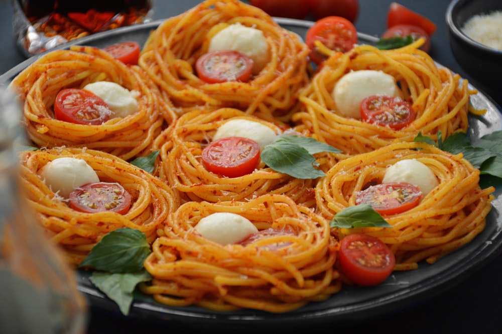 sera mozzarellą z pomidorami sera mozzarellą z pomidorami