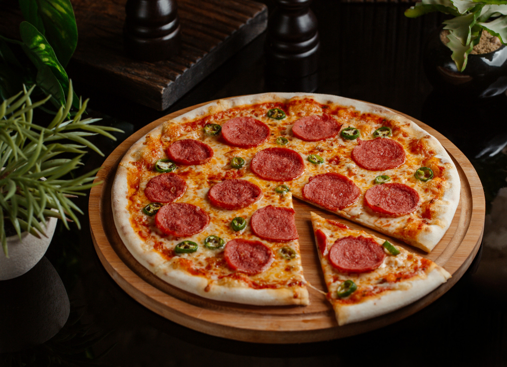 Dodatki do pizzy – z czym ją jeść?