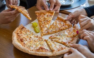 Jak wybrać najlepszą pizzę na rodzinny obiad?